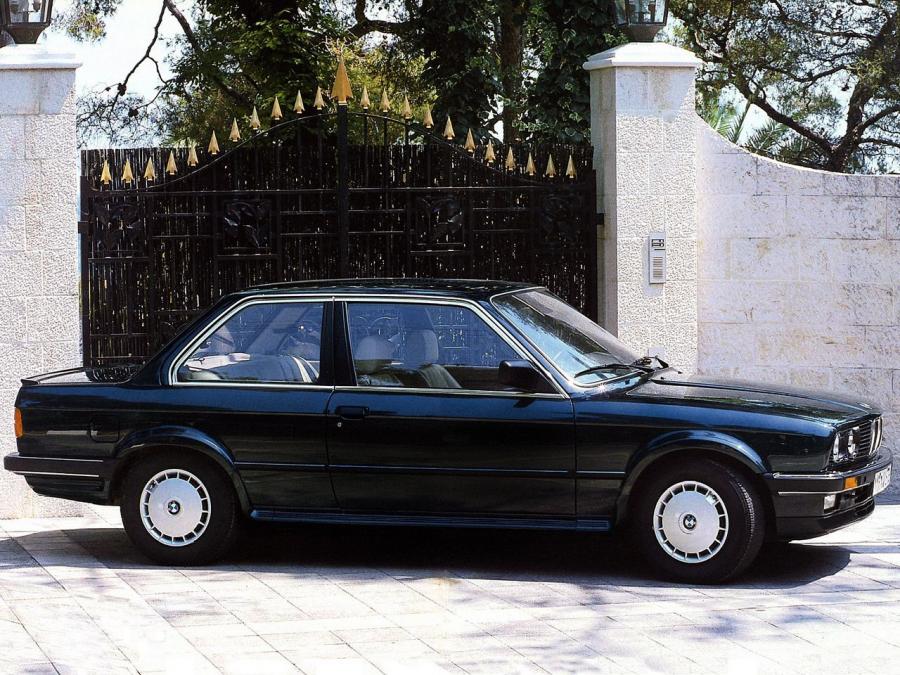  BMW 325iX Coupe 1987 года  (фото 14 из 16)